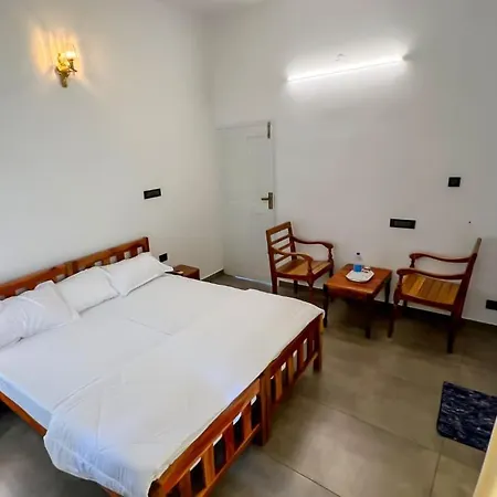 Elzas Fort Inn Kochi Exterior photo